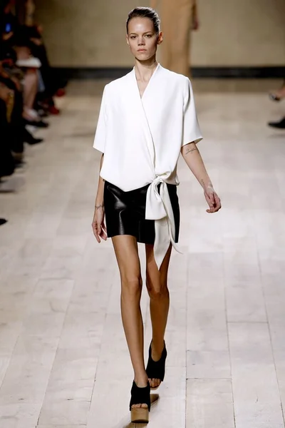 Look 34